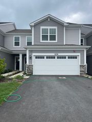 104 Henderson Street, Oswego, IL 60543