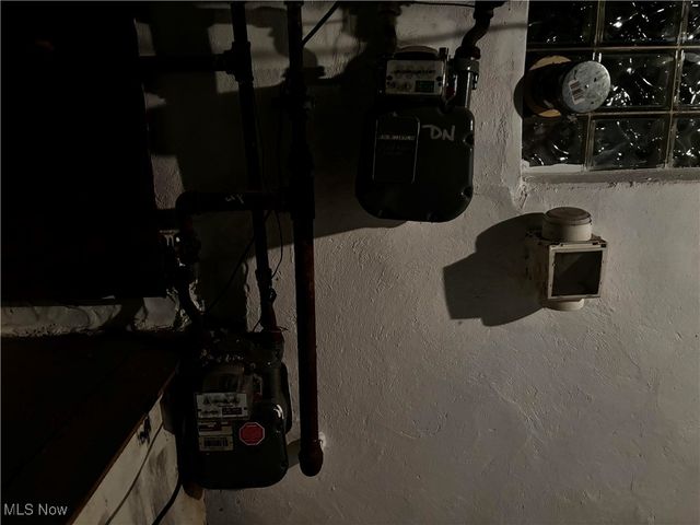 11824 Geraldine Avenue, Cleveland, OH 44111