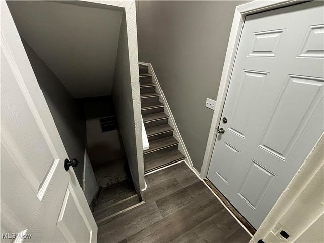 11824 Geraldine Avenue, Cleveland, OH 44111