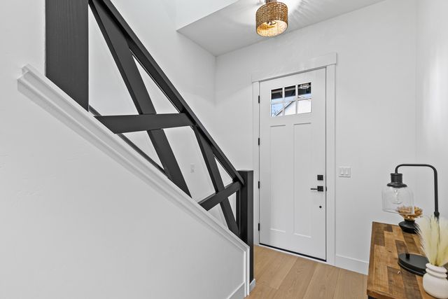 107 Golf View Drive, Eagle Point, OR 97524