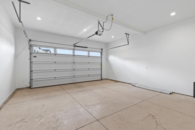 107 Golf View Drive, Eagle Point, OR 97524