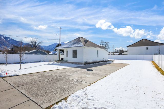 105 W NORTH ST, Ogden, UT 84404
