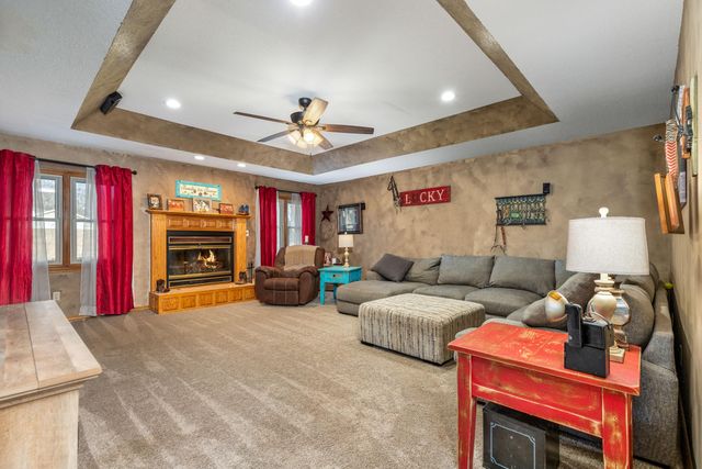 1039 Hillside Road, Grove, OK 74344