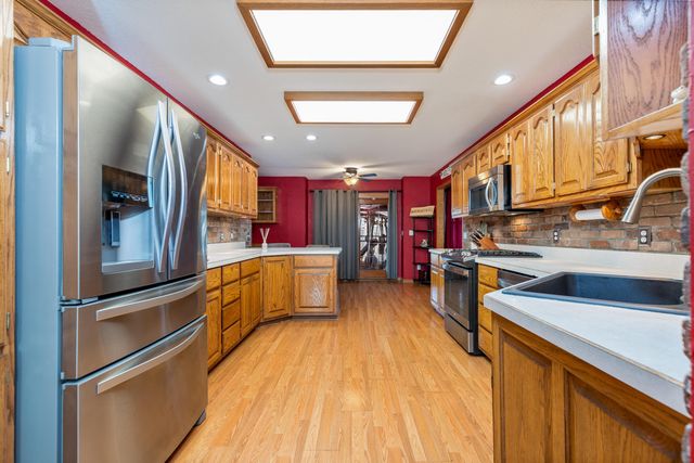 1039 Hillside Road, Grove, OK 74344