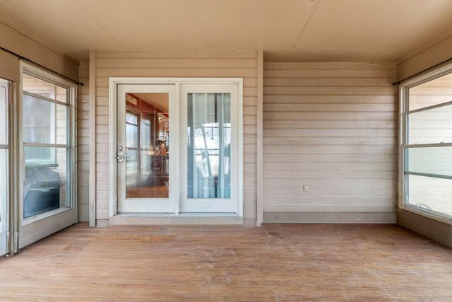 1039 Hillside Road, Grove, OK 74344