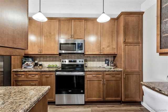 7877 E Mississippi Avenue 301, Denver, CO 80247