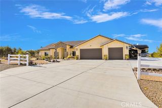 8140 Heartland, Oak Hills, CA 92344