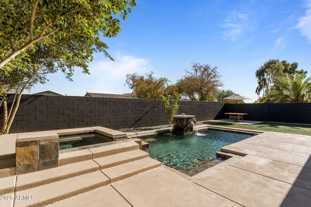 26343 N 167TH Avenue, Surprise, AZ 85387