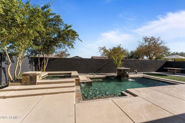 26343 N 167TH Avenue, Surprise, AZ 85387