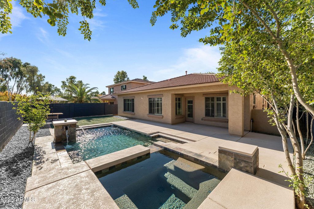 26343 N 167TH Avenue, Surprise, AZ 85387