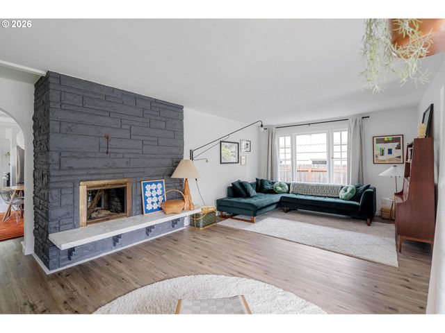 5516 Se STEELE St, Portland, OR 97206