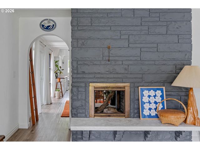 5516 Se STEELE St, Portland, OR 97206