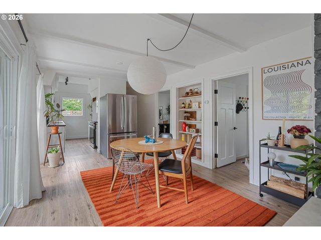 5516 Se STEELE St, Portland, OR 97206