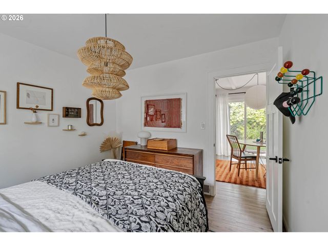 5516 Se STEELE St, Portland, OR 97206