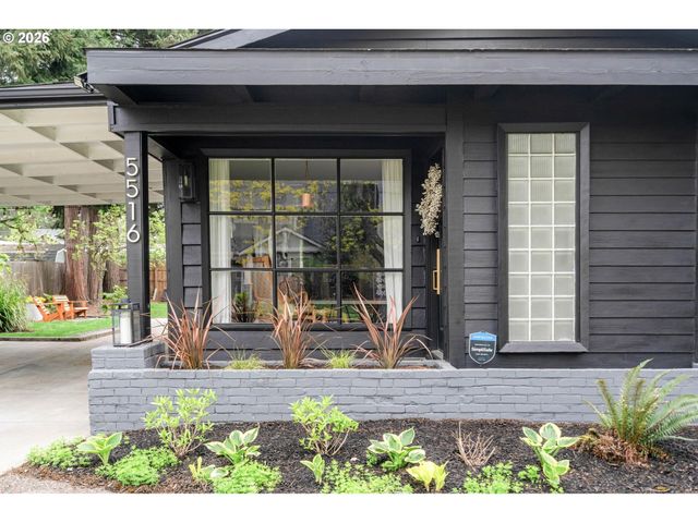 5516 Se STEELE St, Portland, OR 97206