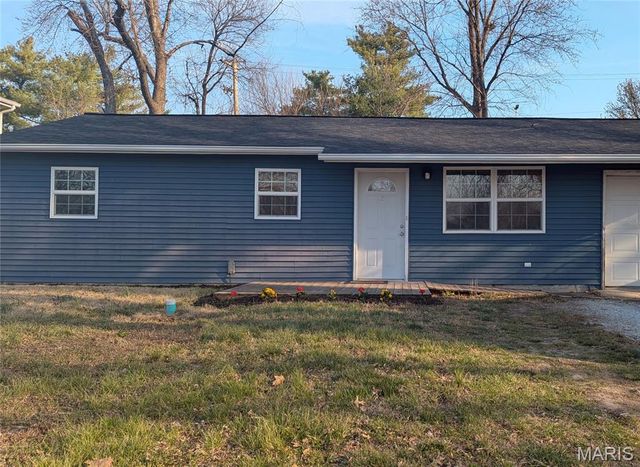 17 Warsen Avenue, Wentzville, MO 63385