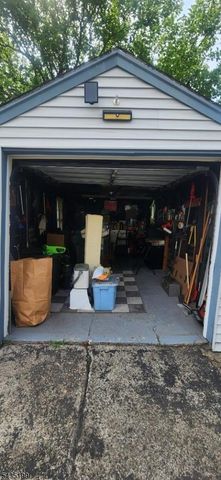 73 Charles St, Belleville Twp., NJ 07109