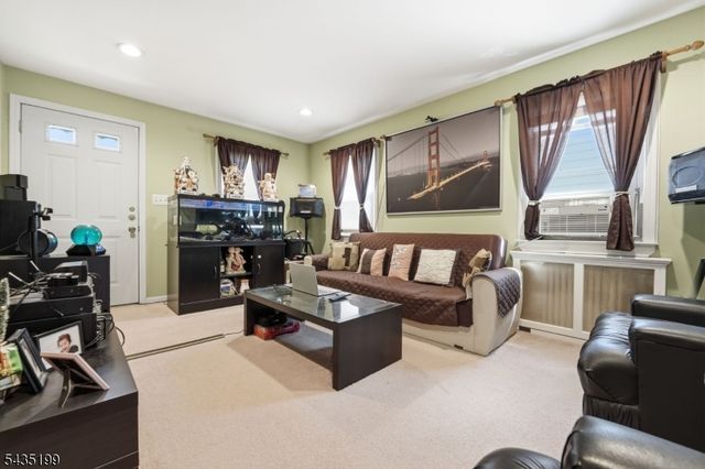 73 Charles St, Belleville Twp., NJ 07109