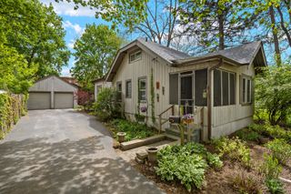 103 Grove Avenue, Fox River Grove, IL 60021