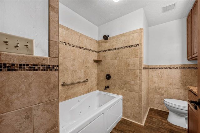 39 NE McCracken Road, Elgin, OK 73538