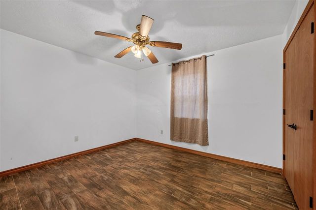 39 NE McCracken Road, Elgin, OK 73538