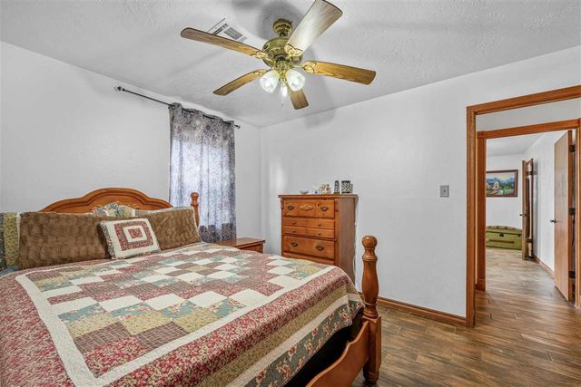 39 NE McCracken Road, Elgin, OK 73538