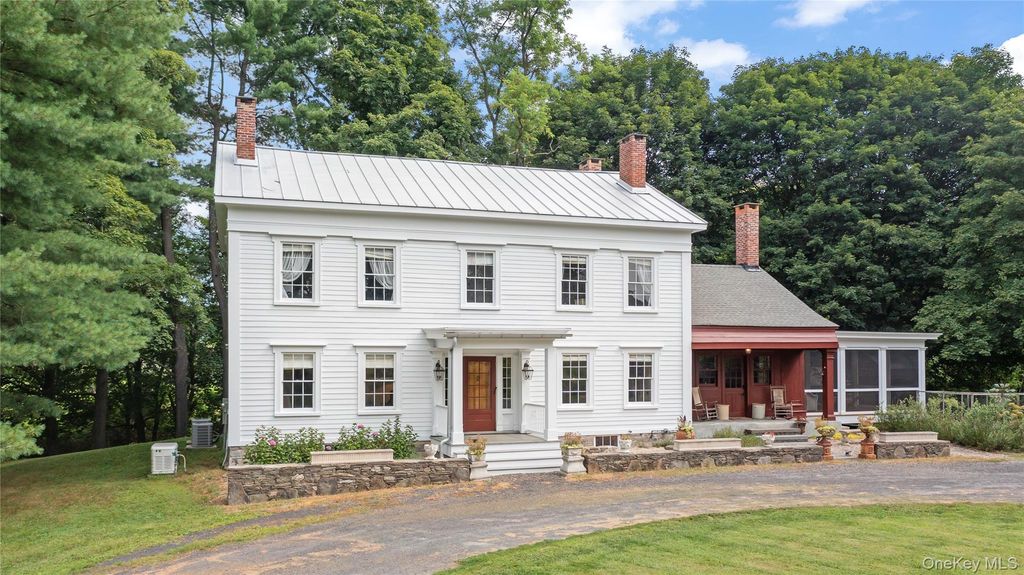36 Market Lane, Clinton Corners, NY 12514