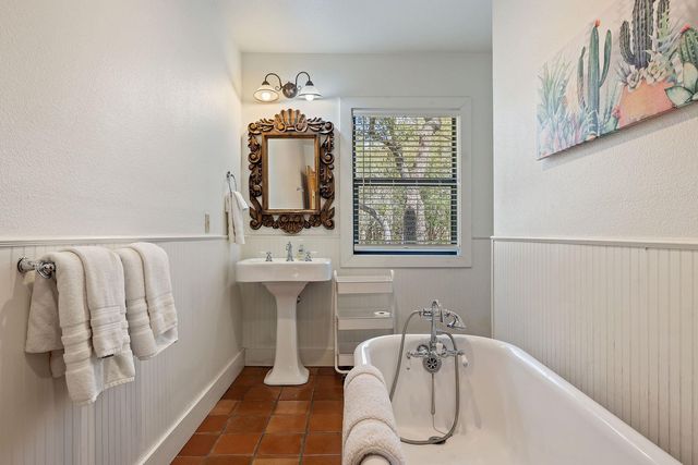 8101 FM 3237, Driftwood, TX 78619