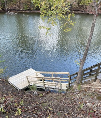 1625 Honey Ln, Estill Springs, TN 37330