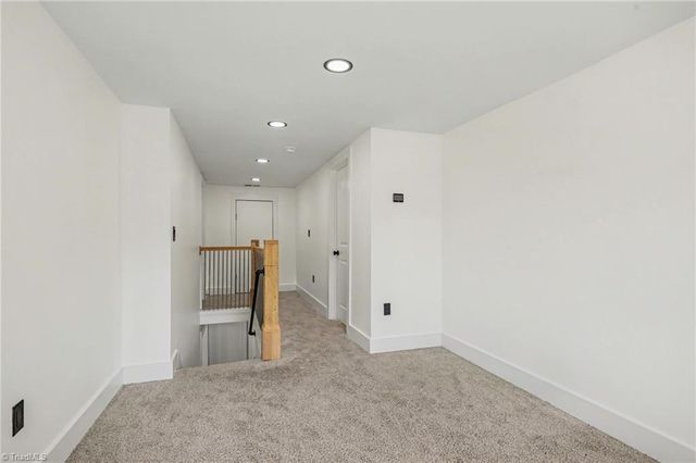 6 E Sunrise Avenue, Thomasville, NC 27360