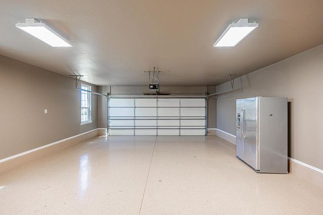 2207 S County Rd 1085, Midland, TX 79706