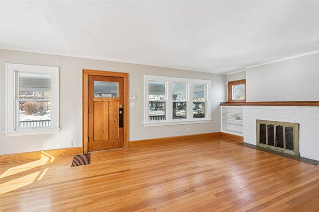 1447 45th Street, Des Moines, IA 50311