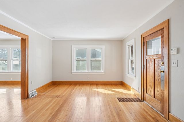 1447 45th Street, Des Moines, IA 50311