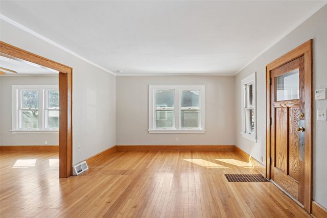 1447 45th Street, Des Moines, IA 50311