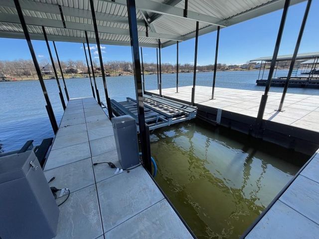 932 Lake Viking Terrace, Gallatin, MO 64640