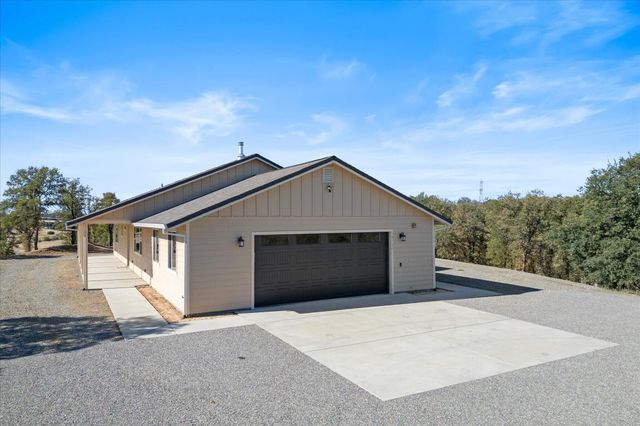 18720 Cobblestone Drive, Cottonwood, CA 96022