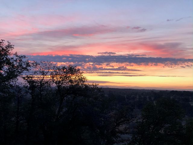 18720 Cobblestone Drive, Cottonwood, CA 96022