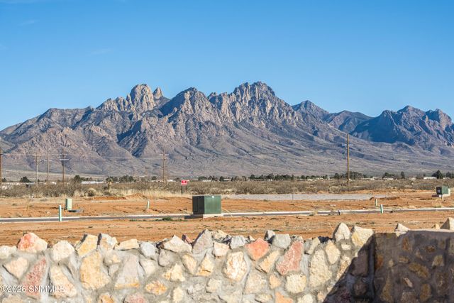 6534 Swan Street, Las Cruces, NM 88012