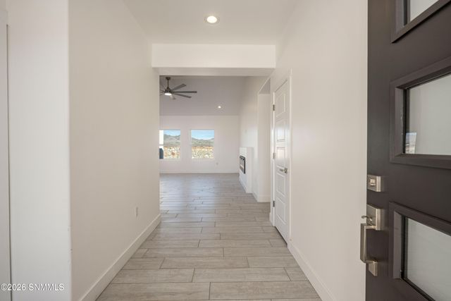 6534 Swan Street, Las Cruces, NM 88012