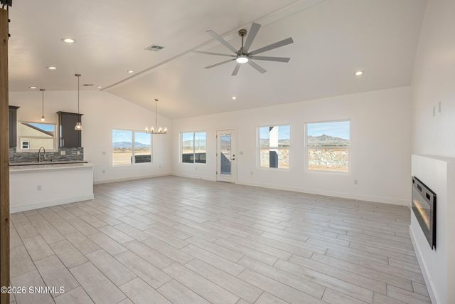 6534 Swan Street, Las Cruces, NM 88012