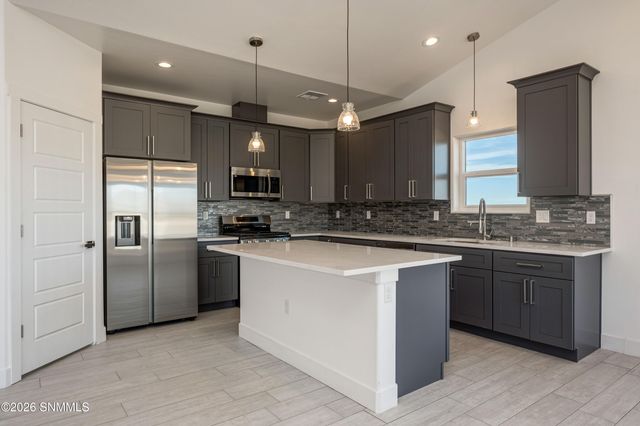 6534 Swan Street, Las Cruces, NM 88012