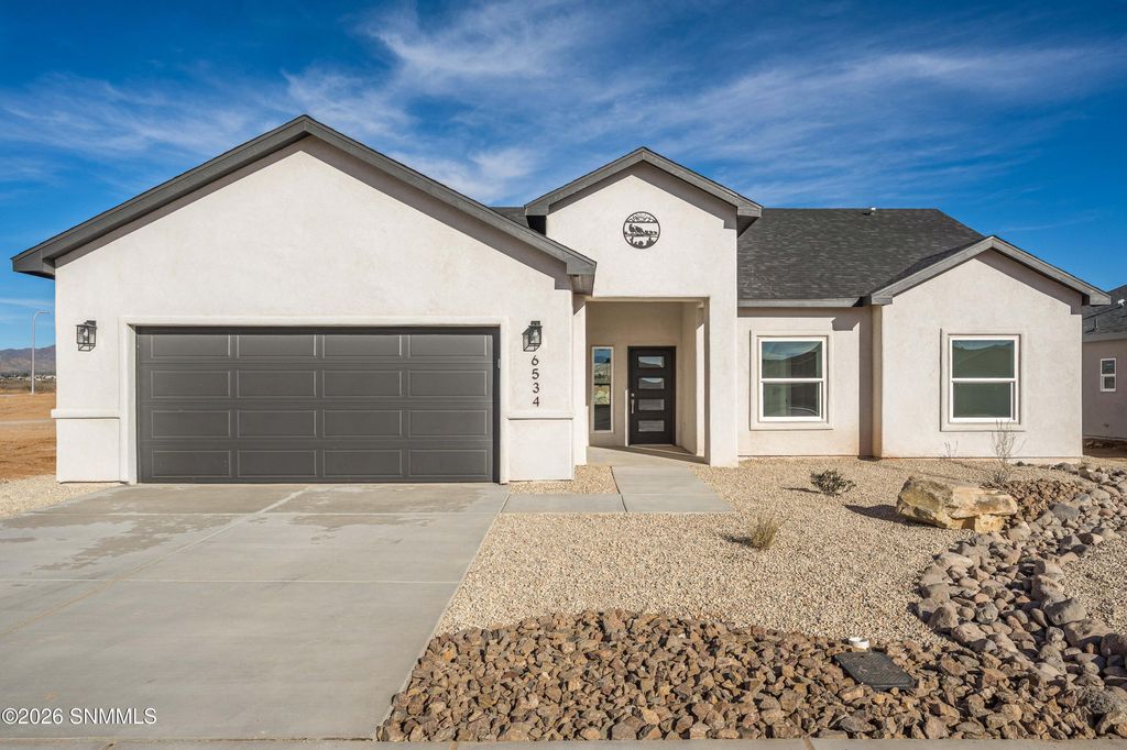 6534 Swan Street, Las Cruces, NM 88012