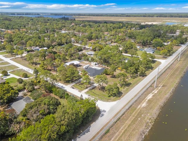 17075 Orange Grove Boulevard, Loxahatchee, FL 33470