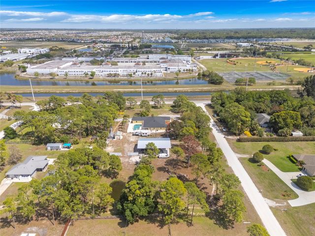 17075 Orange Grove Boulevard, Loxahatchee, FL 33470