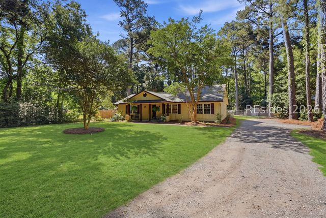 662 Old House Rd, Ridgeland, SC 29936