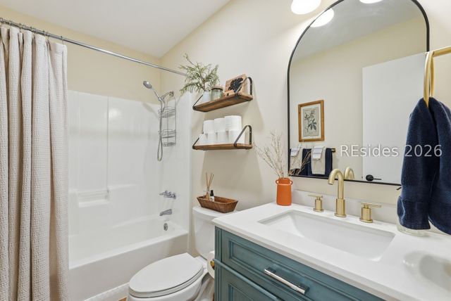 662 Old House Rd, Ridgeland, SC 29936