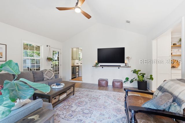 662 Old House Rd, Ridgeland, SC 29936