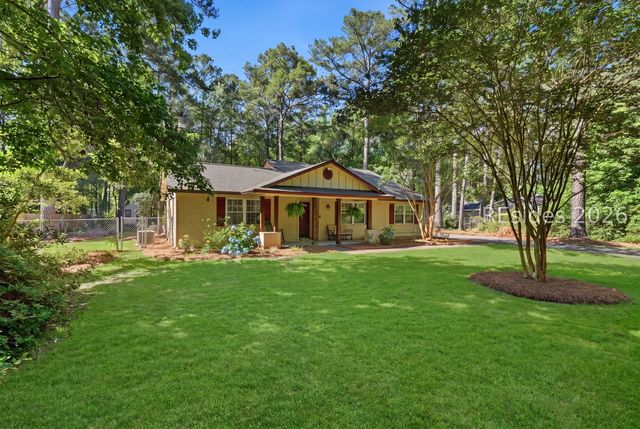 662 Old House Rd, Ridgeland, SC 29936