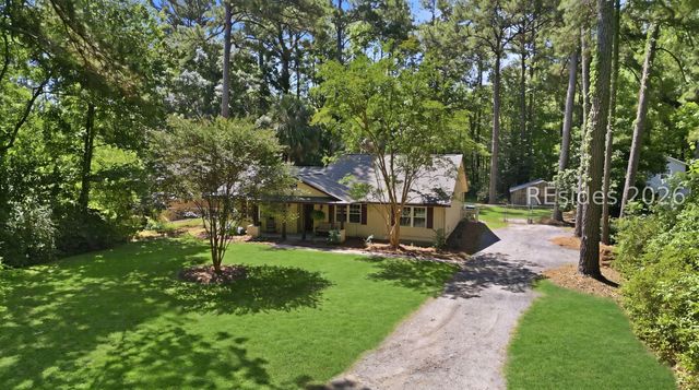 662 Old House Rd, Ridgeland, SC 29936