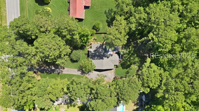 662 Old House Rd, Ridgeland, SC 29936